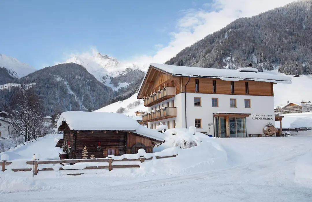 Berghotel Alpenfrieden-1
